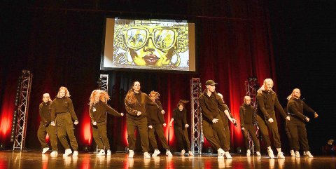 Show der Tanzstudio Schuster im Theater an der Blinke in Leer - Bild 36