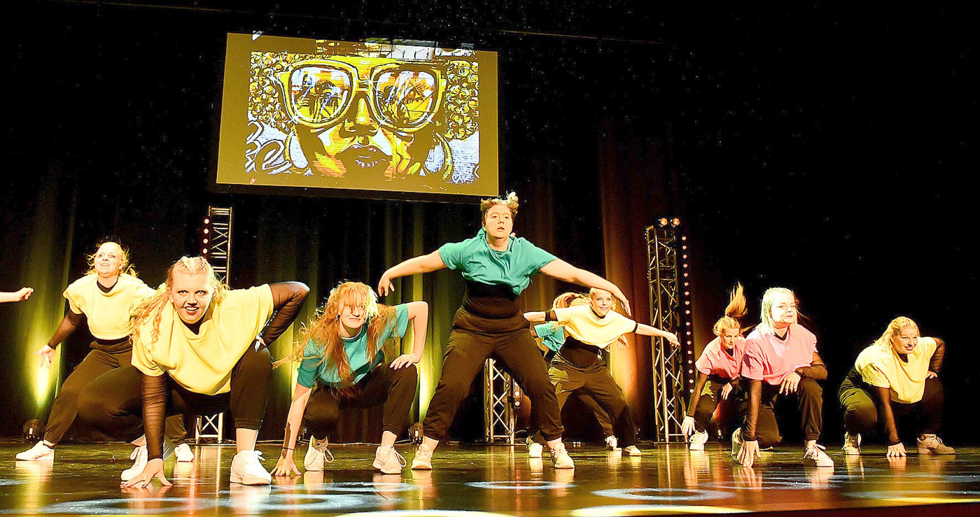 Show der Tanzstudio Schuster im Theater an der Blinke in Leer - Bild 39