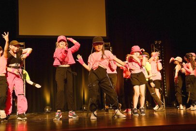 Show der Tanzstudio Schuster im Theater an der Blinke in Leer - Bild 49