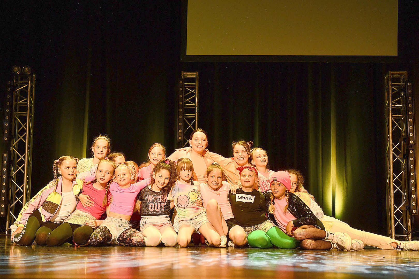 Show der Tanzstudio Schuster im Theater an der Blinke in Leer - Bild 62