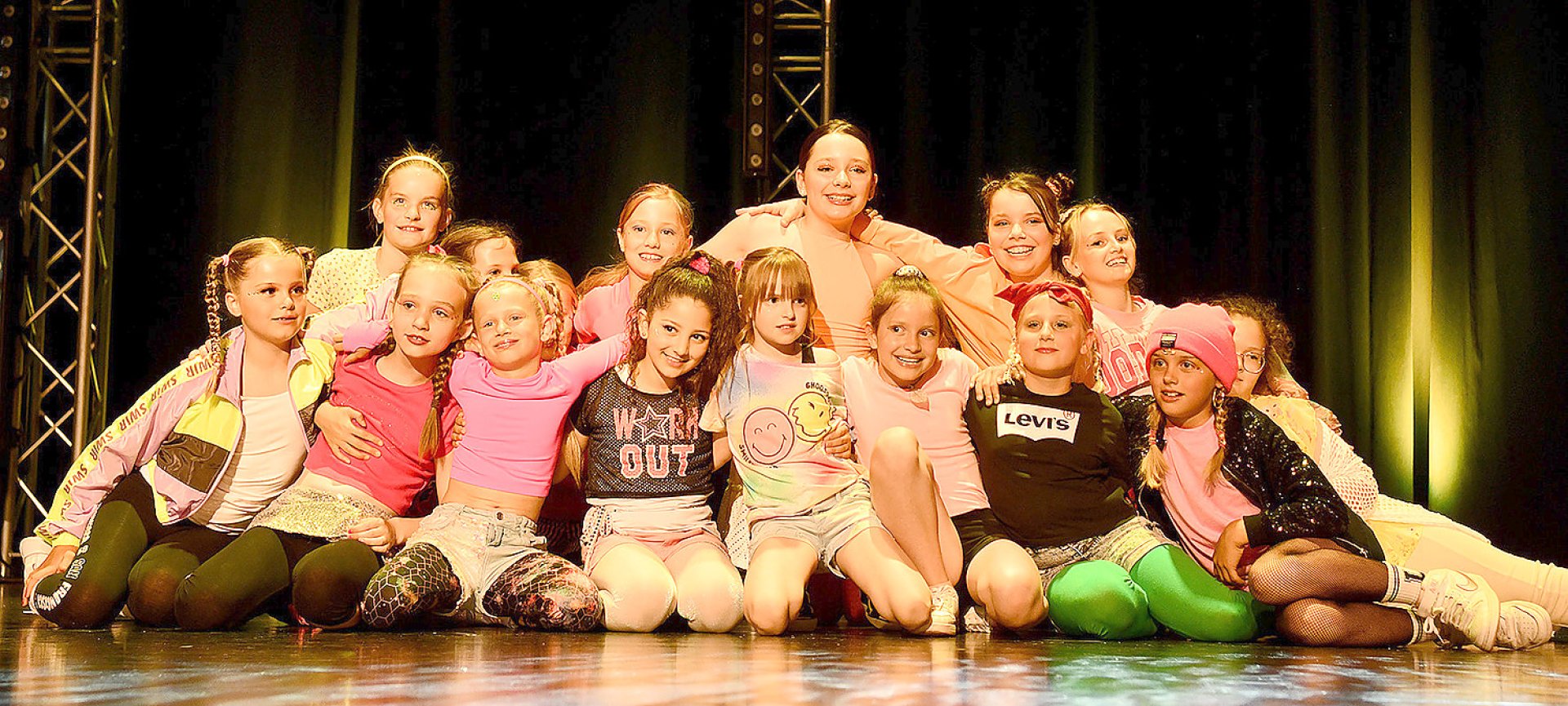Show der Tanzstudio Schuster im Theater an der Blinke in Leer - Bild 63