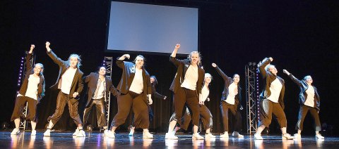 Show der Tanzstudio Schuster im Theater an der Blinke in Leer - Bild 64