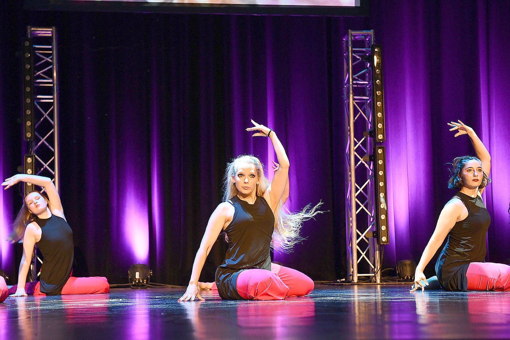 Show der Tanzstudio Schuster im Theater an der Blinke in Leer - Bild 67