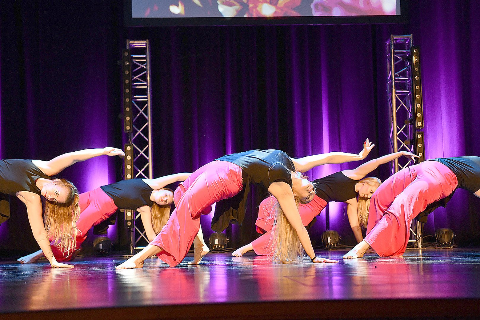 Show der Tanzstudio Schuster im Theater an der Blinke in Leer - Bild 68