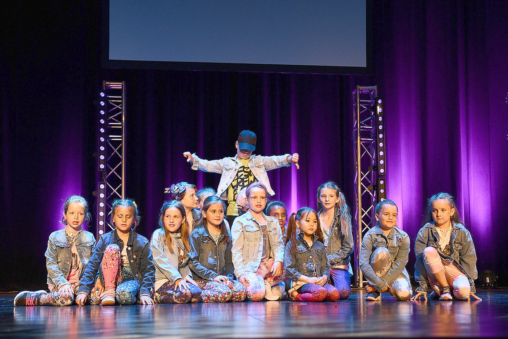 Show der Tanzstudio Schuster im Theater an der Blinke in Leer - Bild 73