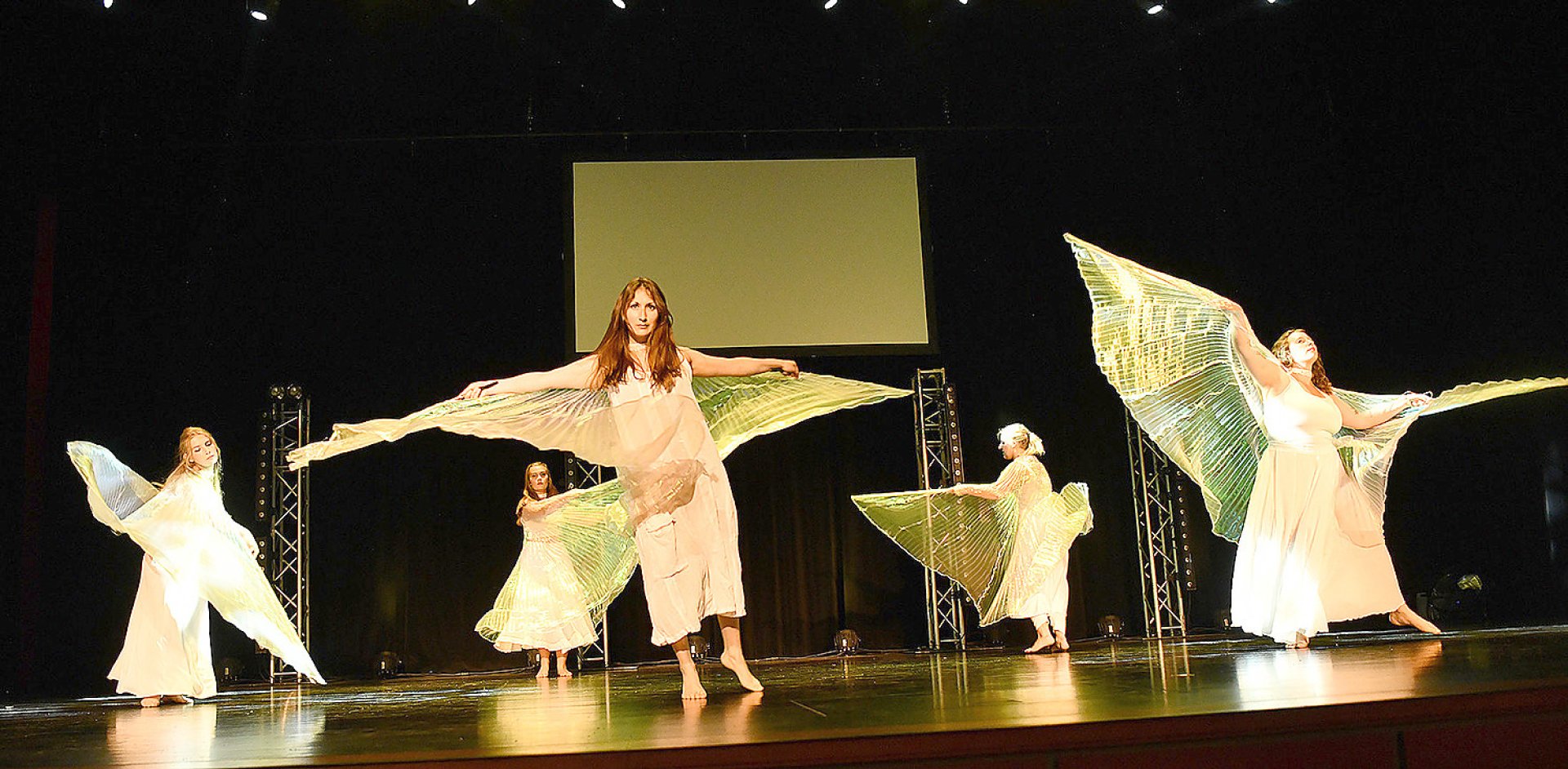 Show der Tanzstudio Schuster im Theater an der Blinke in Leer - Bild 87
