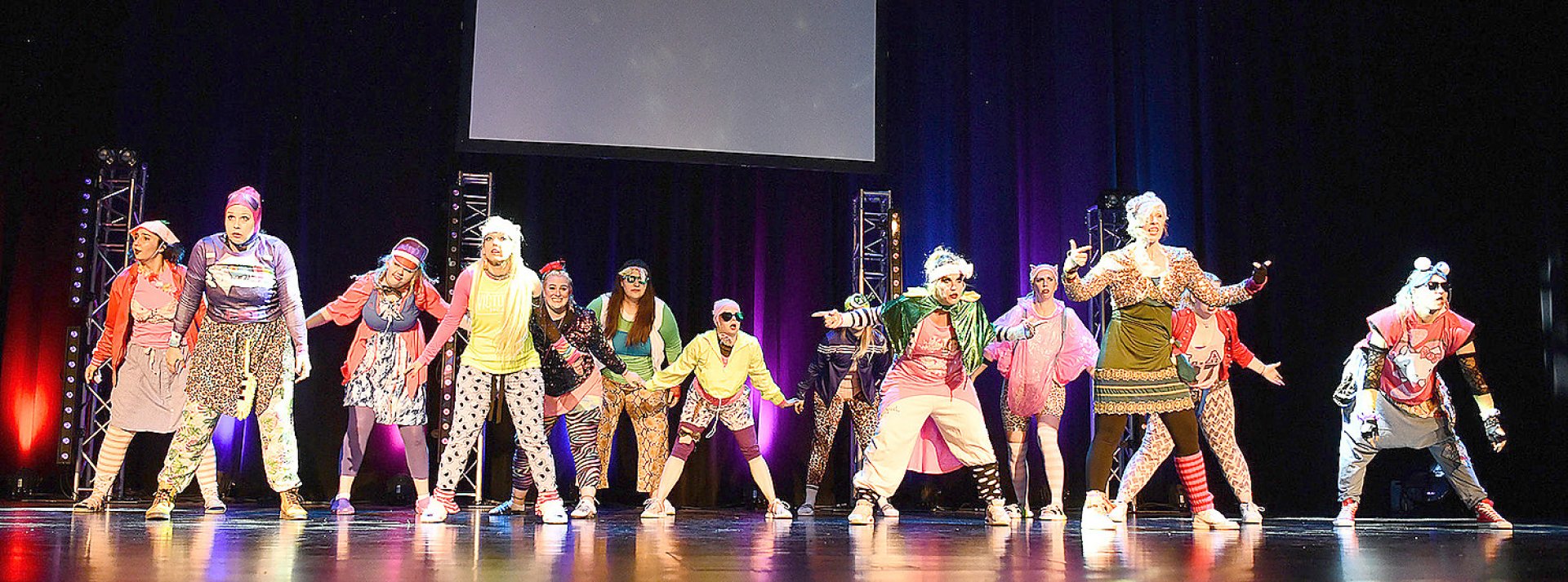 Show der Tanzstudio Schuster im Theater an der Blinke in Leer - Bild 94