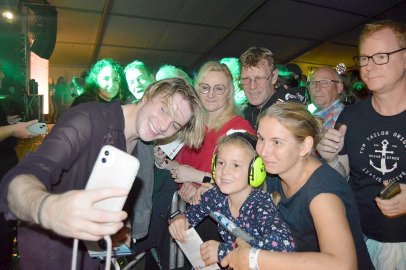 Blaulicht-Party in Burlage - Bild 3