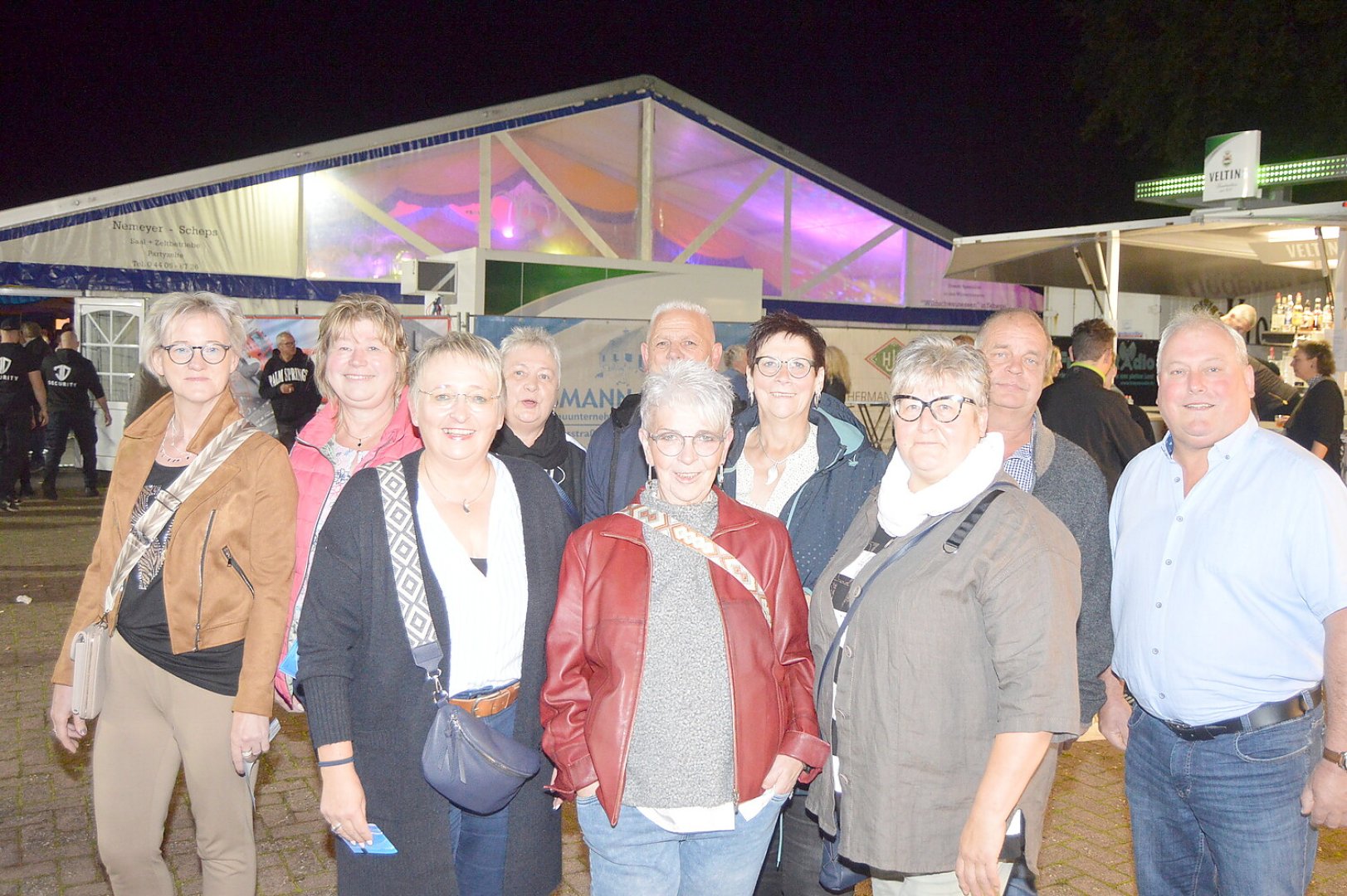 Blaulicht-Party in Burlage - Bild 5