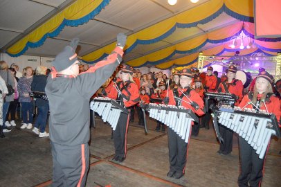 Blaulicht-Party in Burlage - Bild 6