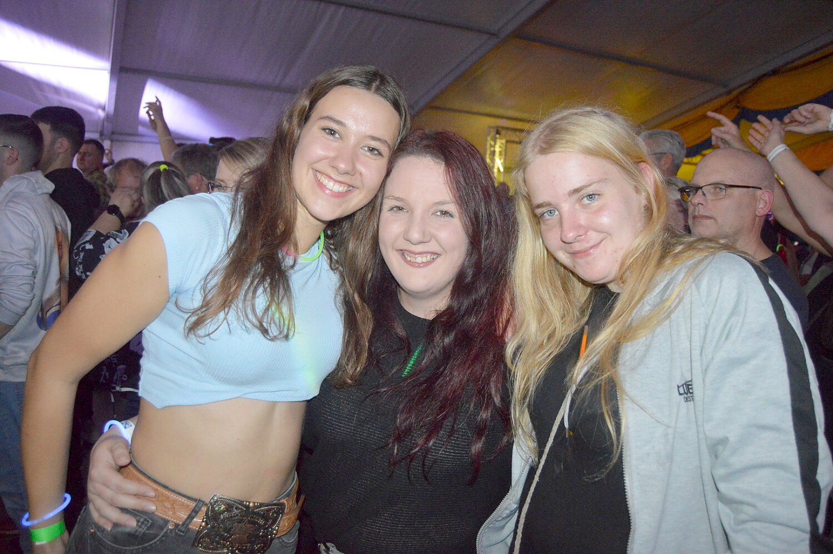 Blaulicht-Party in Burlage - Bild 19