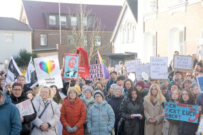 Borkum setzt Zeichen gegen rechts - Bild 2