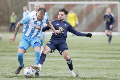 Kickers besiegt Jeddeloh in Emden - Bild 9