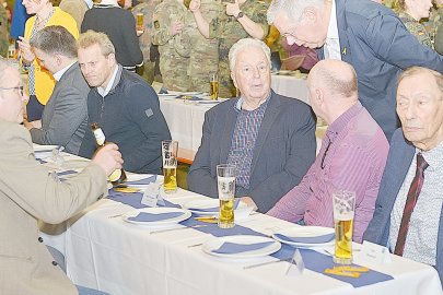 Traditionelles Grünkohlessen bei der Bundeswehr in Leer - Bild 6