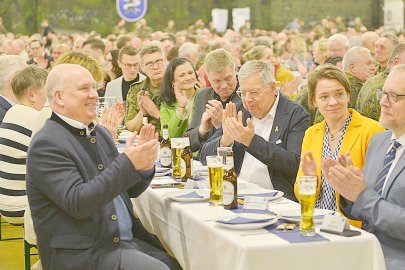 Traditionelles Grünkohlessen bei der Bundeswehr in Leer - Bild 10