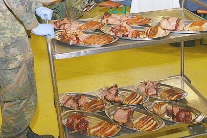 Traditionelles Grünkohlessen bei der Bundeswehr in Leer - Bild 13
