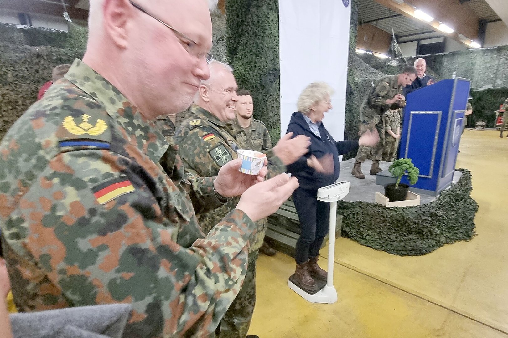 Traditionelles Grünkohlessen bei der Bundeswehr in Leer - Bild 17