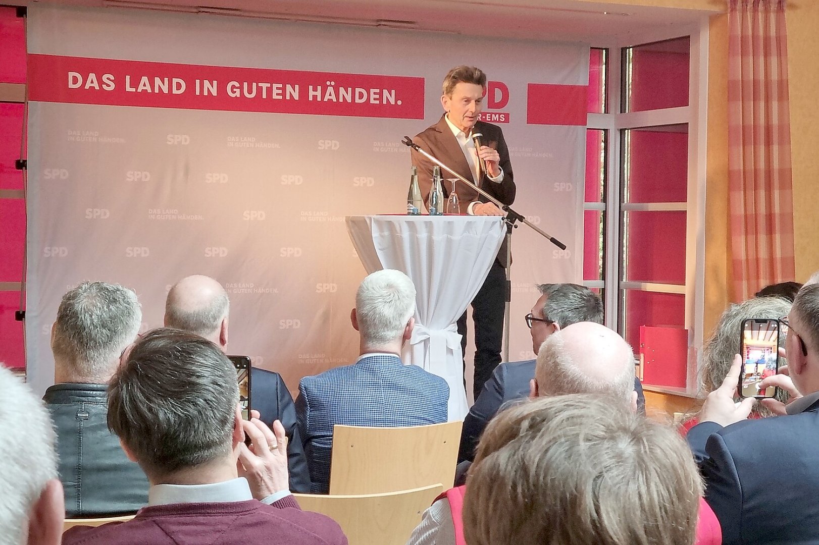 Dr. Rolf Mützenich beim Neujahrsempfang der SPD in Leer - Bild 1