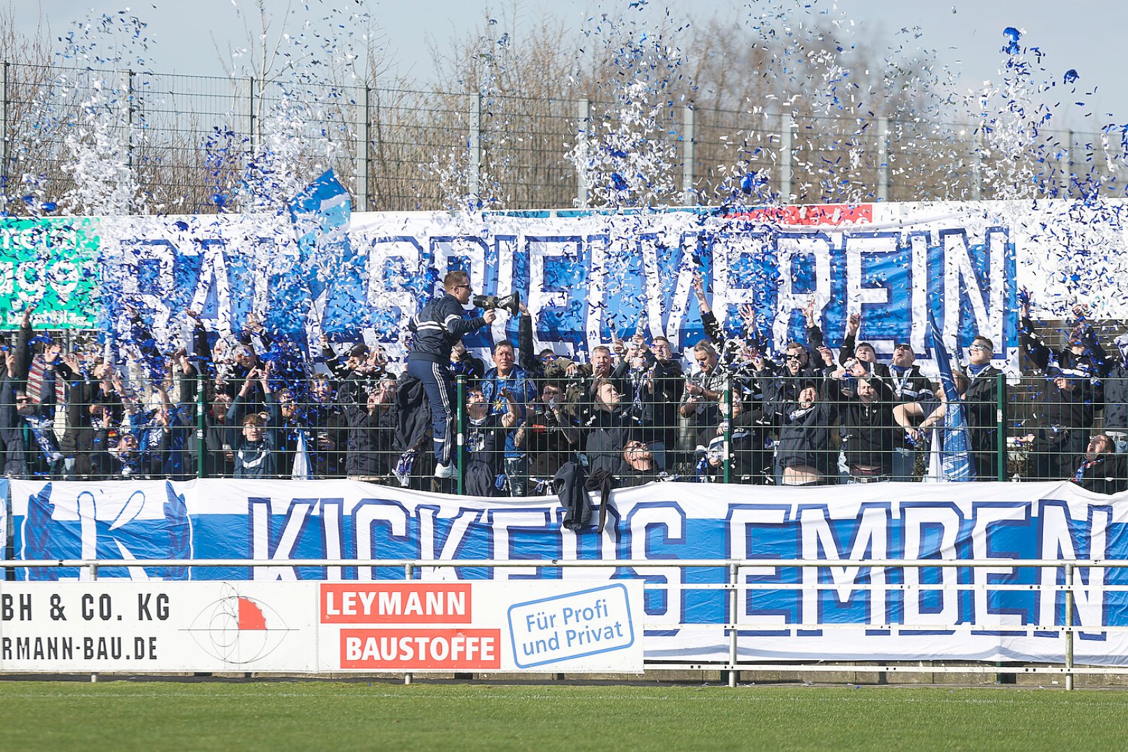 Kickers-Spiel in Rehden - Bild 1