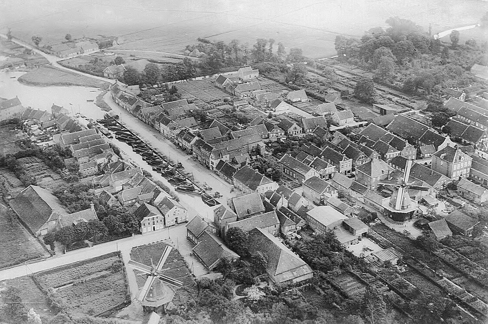Historische Luftbilder aus Ostfriesland - Bild 8