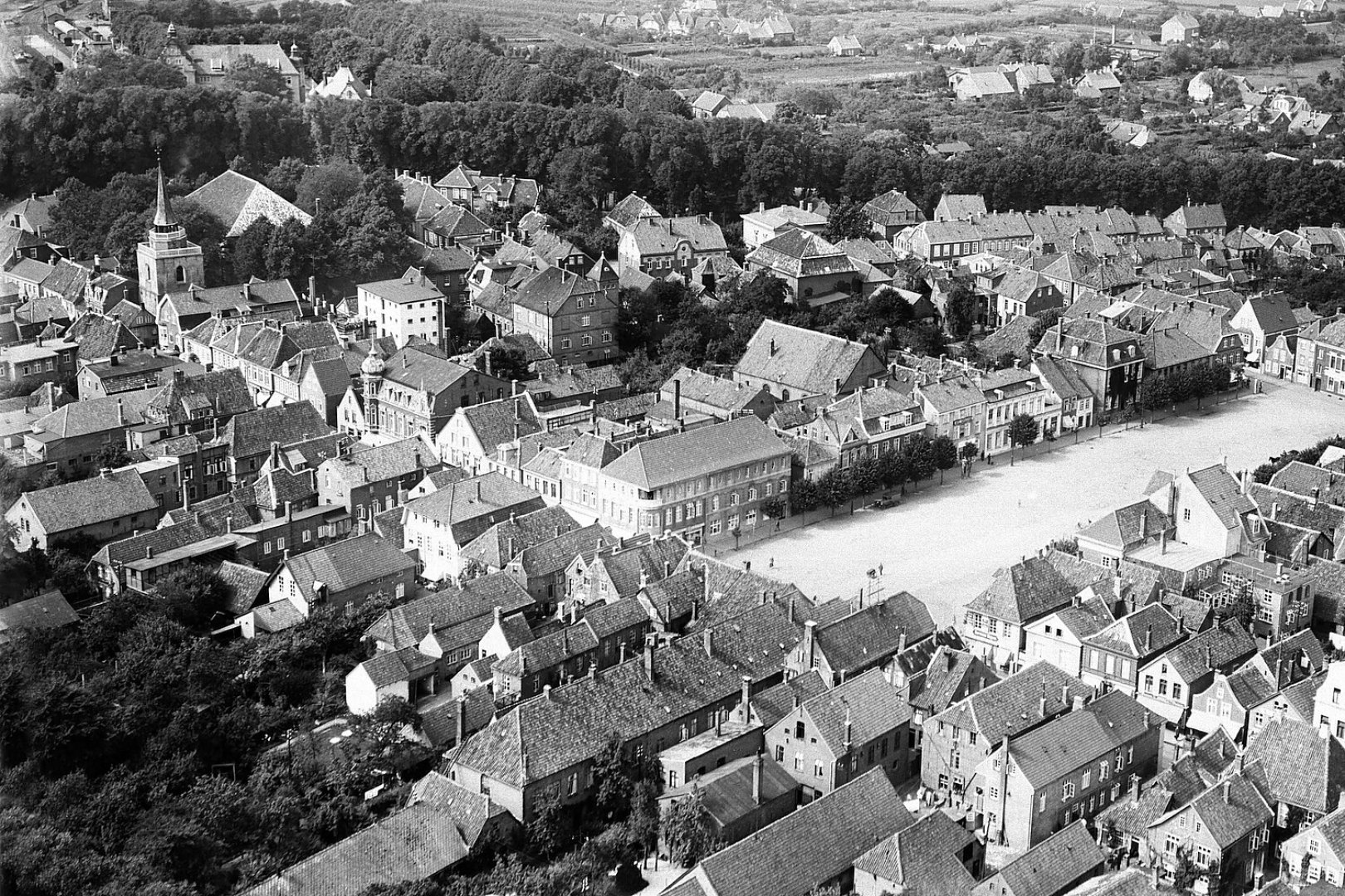 Historische Luftbilder aus Ostfriesland - Bild 9