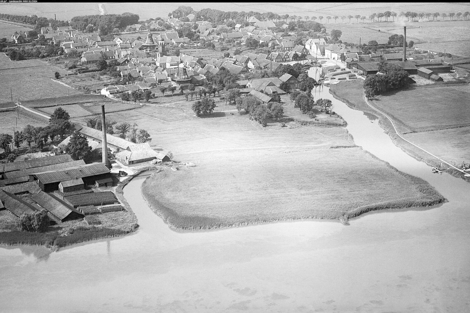 Historische Luftbilder aus Ostfriesland - Bild 15
