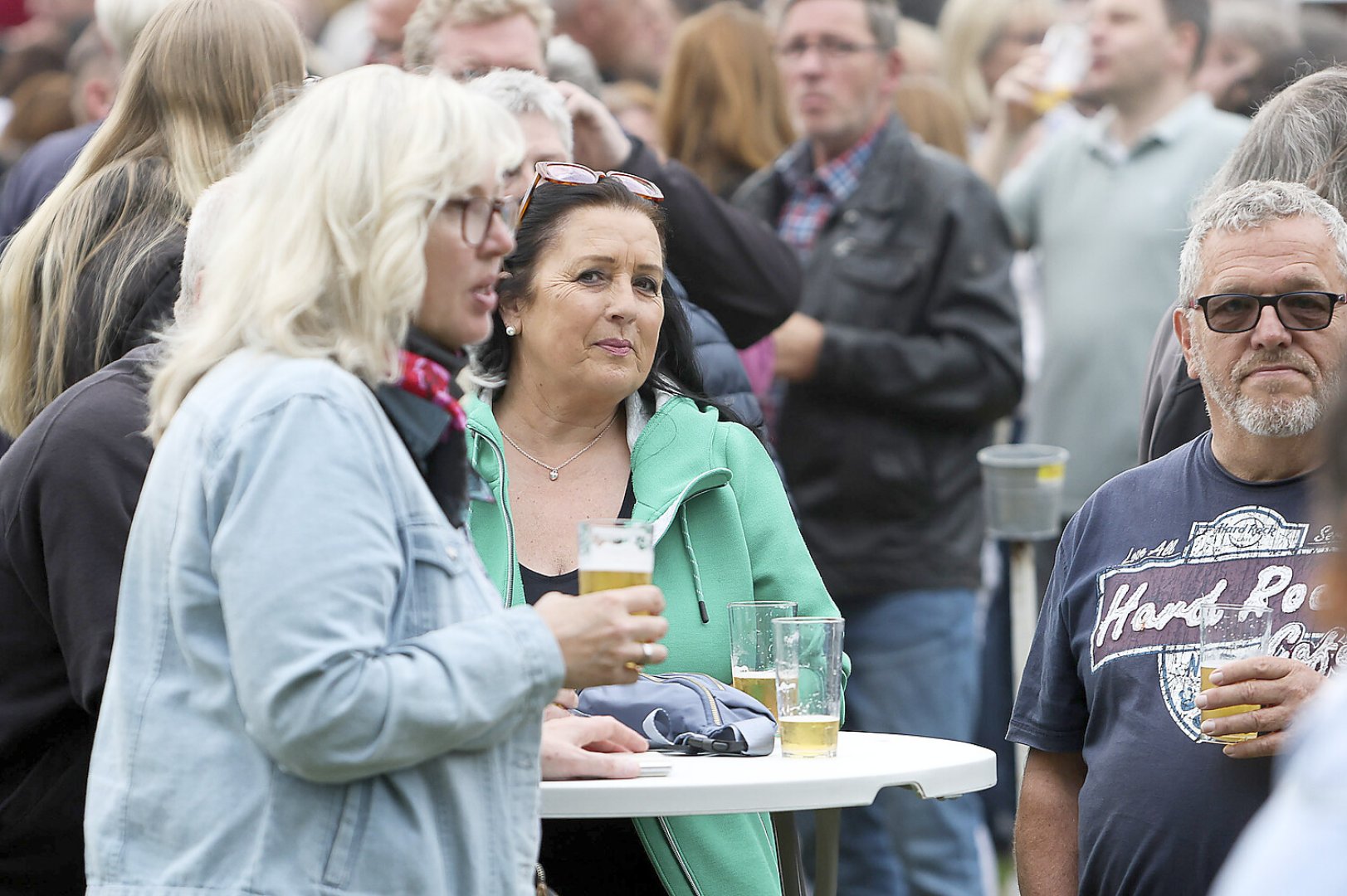Die große Eröffnungsparty des Van-Ameren-Bades - Bild 1