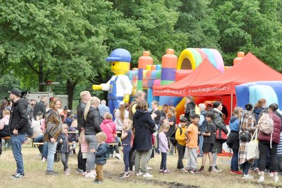 Julianenparkfest in Leer lockte zahlreiche Besucher - Bild 8
