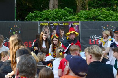 So feiern die Fans beim Public Viewing in Ostfriesland - Bild 37