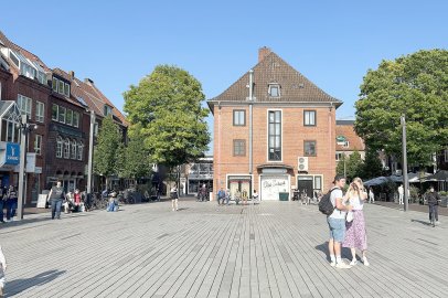 Der Neue Markt in Emden wird gerockt - Bild 2