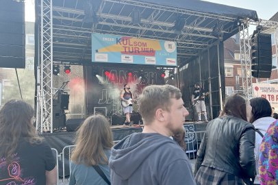 Der Neue Markt in Emden wird gerockt - Bild 11