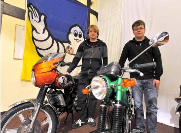 Wiesmoor lockte mit Autos und Ludolfs - Bild 3