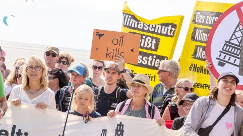 Demonstration auf Borkum gegen Erdgasprojekt  - Bild 23