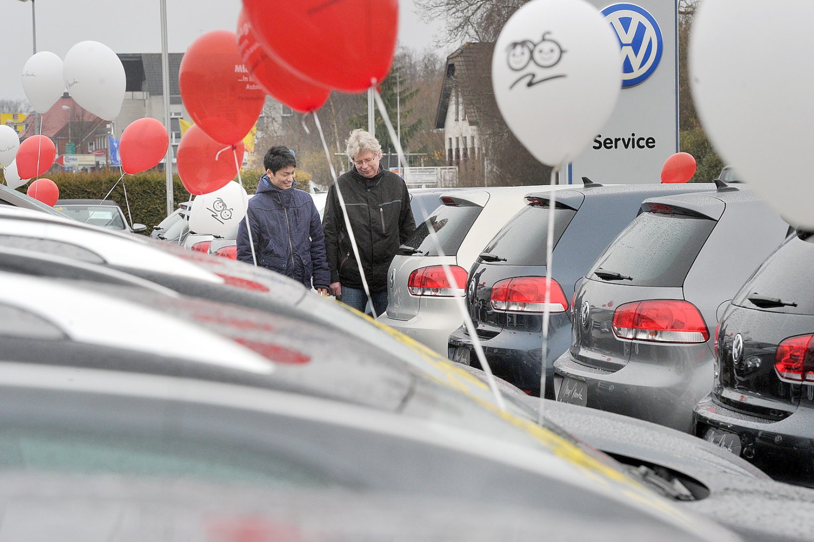 Autoschau in Wiesmoor - Bild 1
