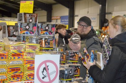 Böllerverkauf ab Mitternacht - Bild 18