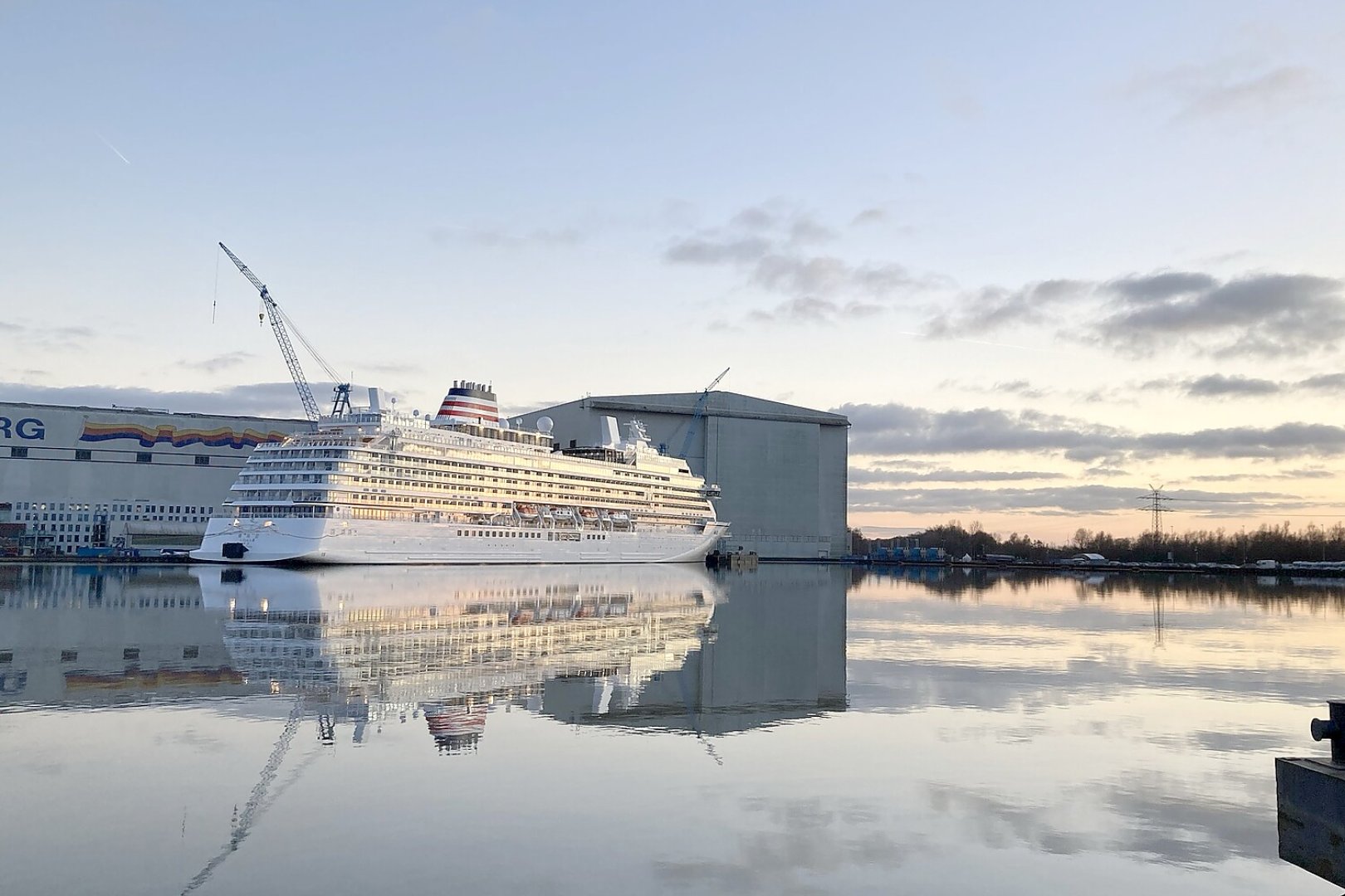 Überführung der „Asuka III“ - Bild 1