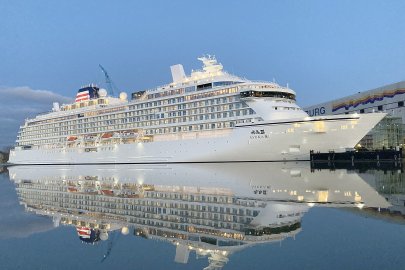 Überführung der „Asuka III“ - Bild 2