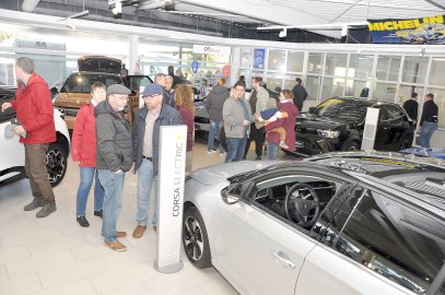 Autoschau in Leer - Bild 13