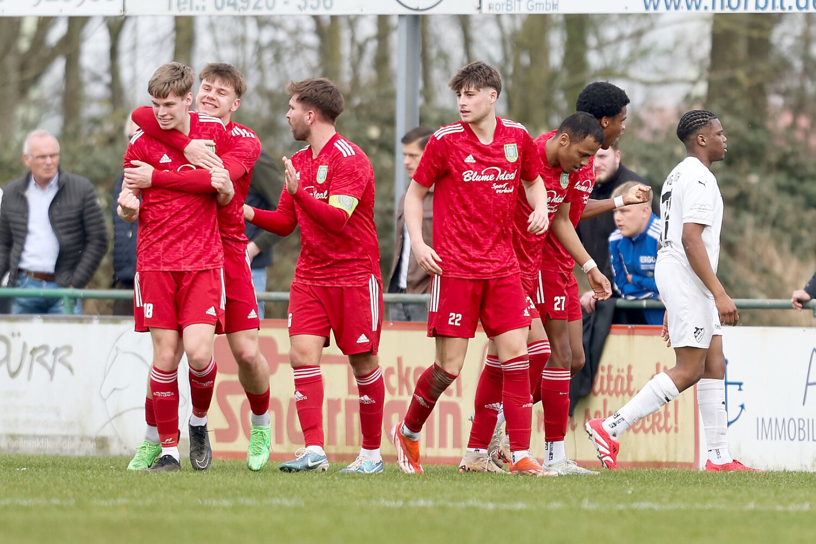 TuS Pewsum - SpVg Aurich - Bild 1