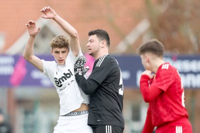 TuS Pewsum - SpVg Aurich - Bild 2