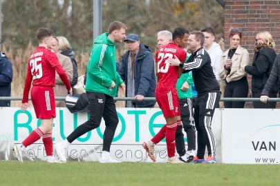 TuS Pewsum - SpVg Aurich - Bild 4