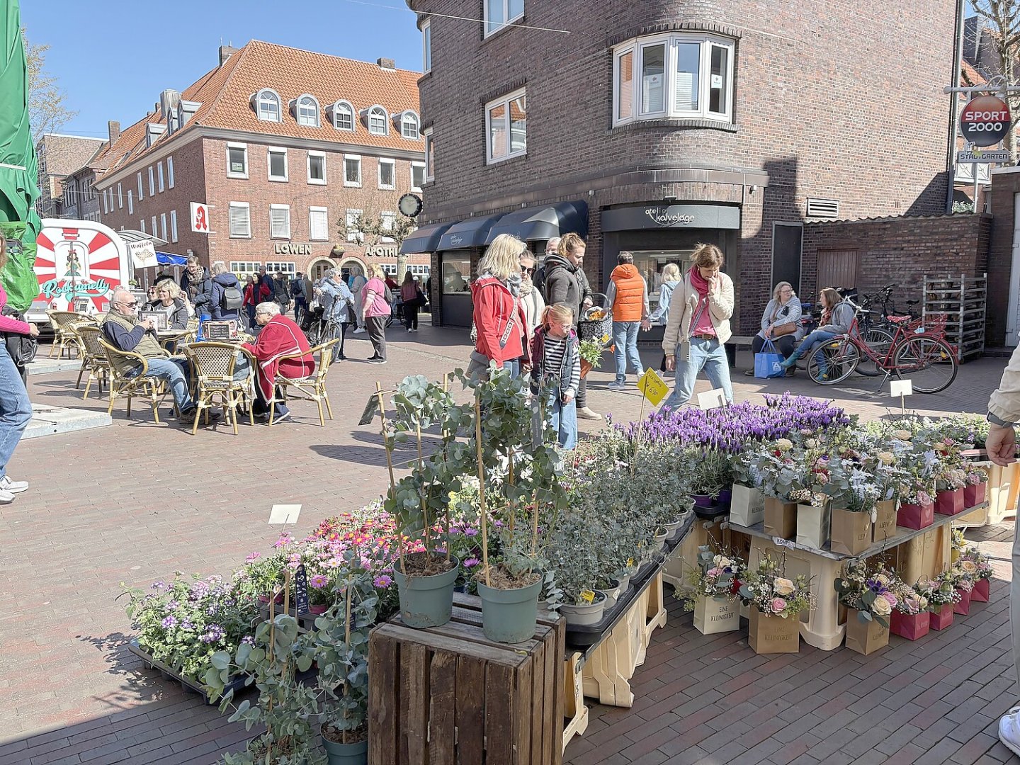 Eindrücke vom Emder Ostermarkt und Frühlingsfest - Bild 1
