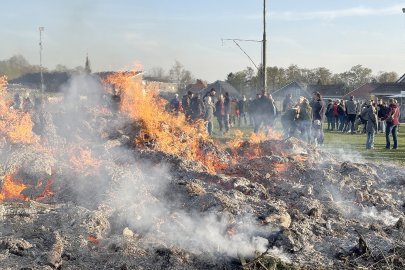Die schönsten Bilder von den Osterfeuern - Bild 4