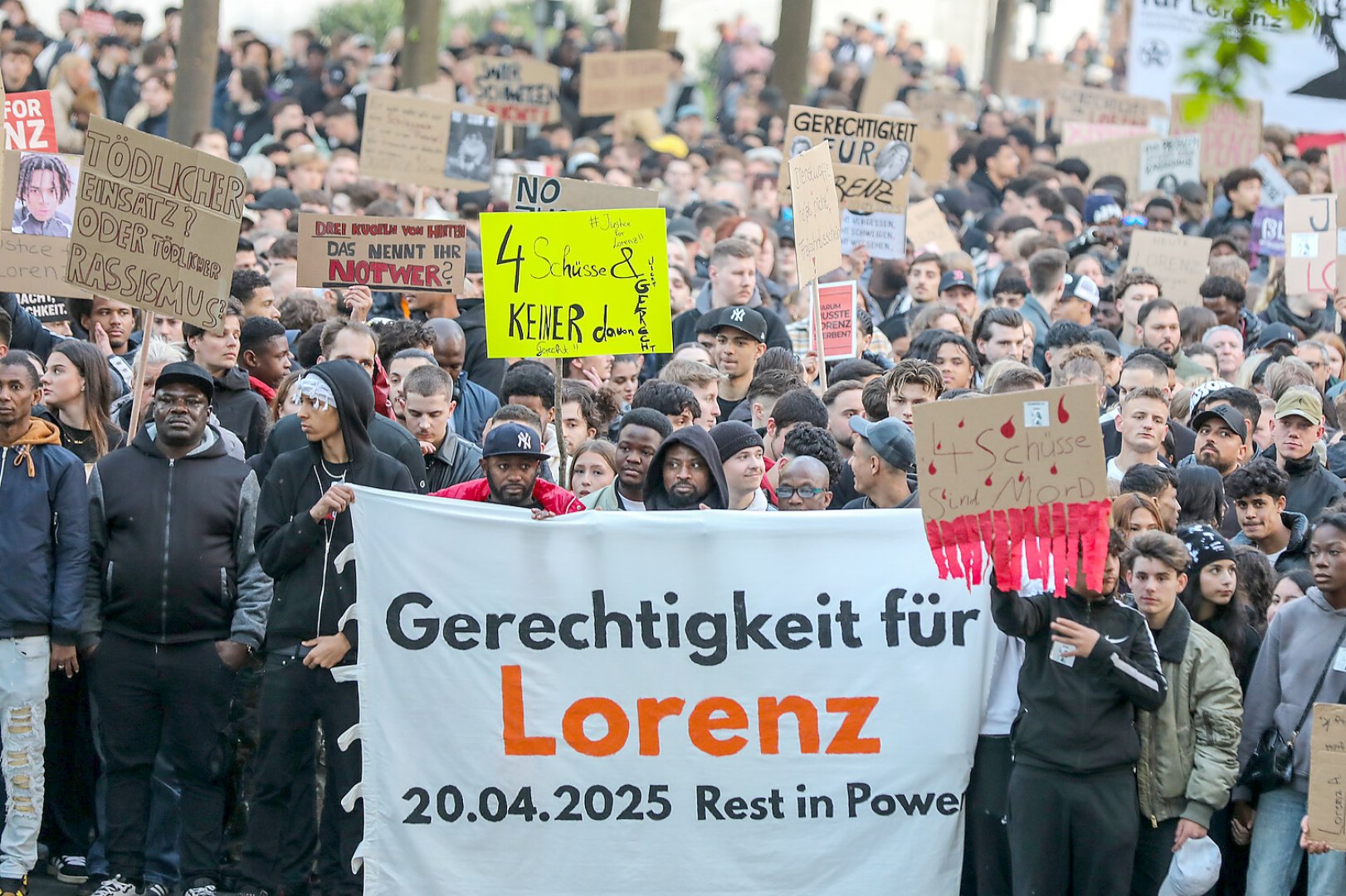 Demo „Gerechtigkeit für Lorenz“ - Bild 16