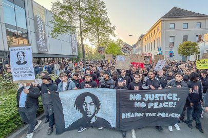Demo „Gerechtigkeit für Lorenz“ - Bild 24