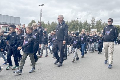 Umzug durch Flachsmeer - Bild 3