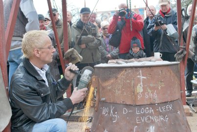 Leichte Geburt: Glocke wiegt 109 Kilo - Bild 4