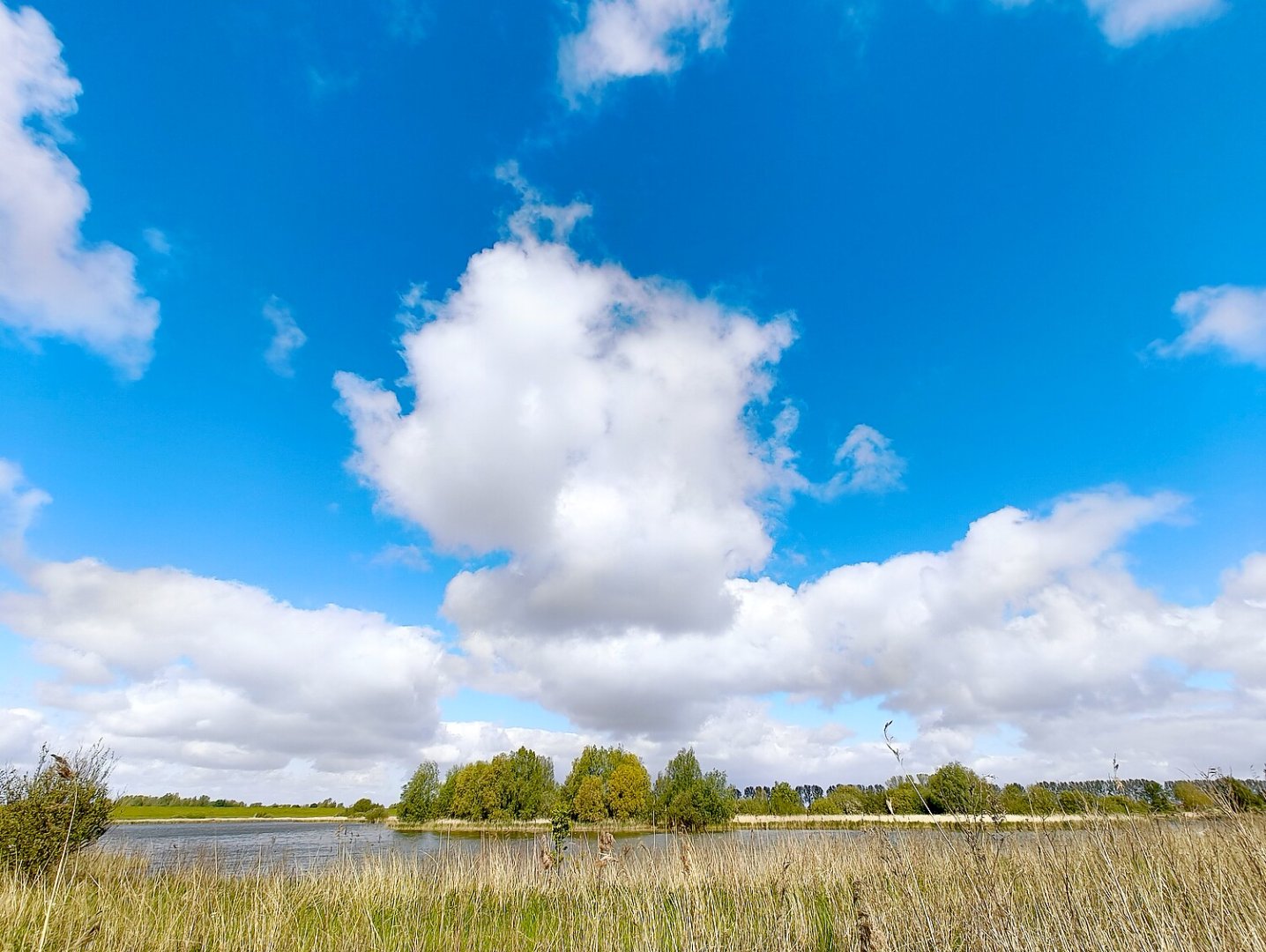 Leserfotos: Wolken in Ostfriesland - Teil 2 - Bild 4