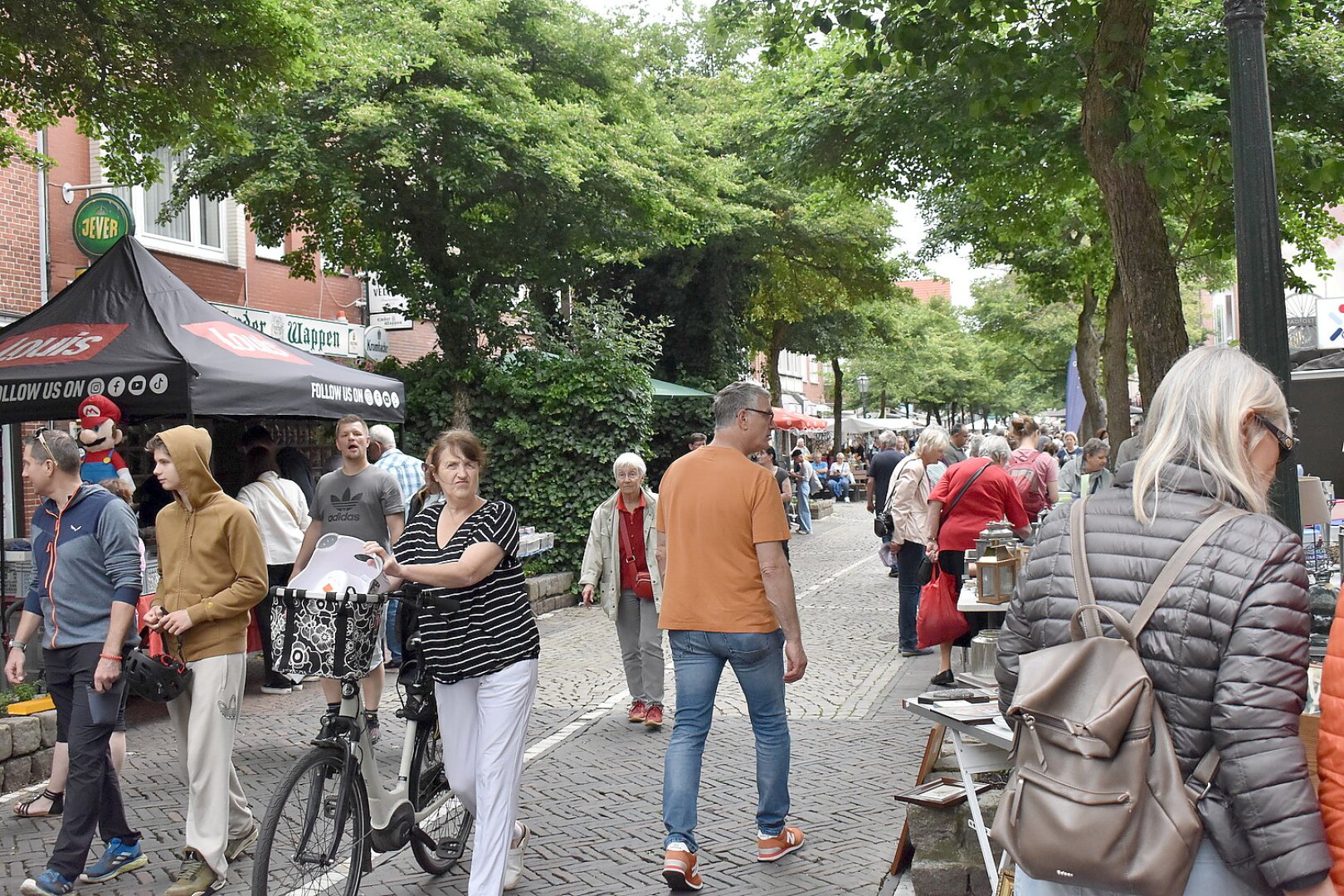 Die Fotos vom Matjesfest am Sonntag - Bild 1