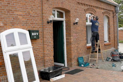 Neue Fenster für historisches Gasthuus Jheringsfehn - Bild 2